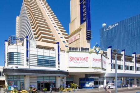 2Br 3Ba Ocean Front Condo On The Boardwalk Cozysuites Atlantic City Exteriör bild